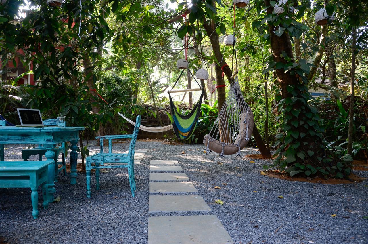 Woke Arpora Hostel ภายนอก รูปภาพ