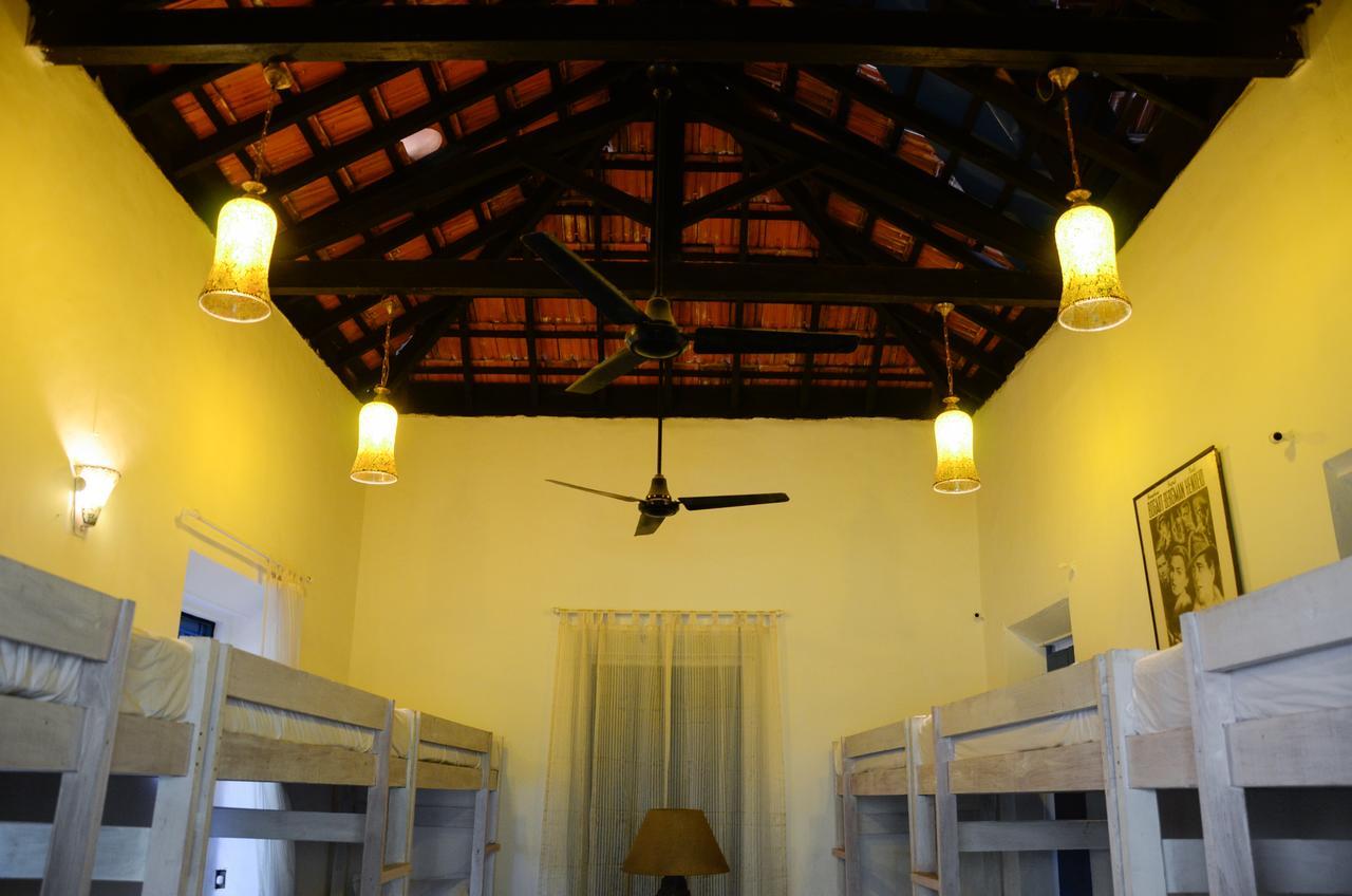 Woke Arpora Hostel ภายนอก รูปภาพ